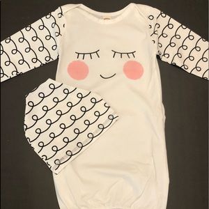 Baby sleeping gown pull bottom